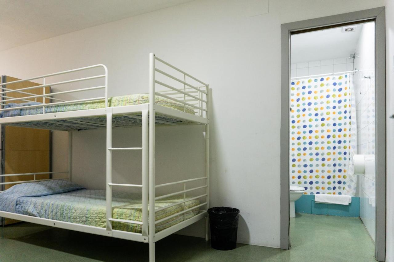 Be Dream Hostel Badalona Exterior foto
